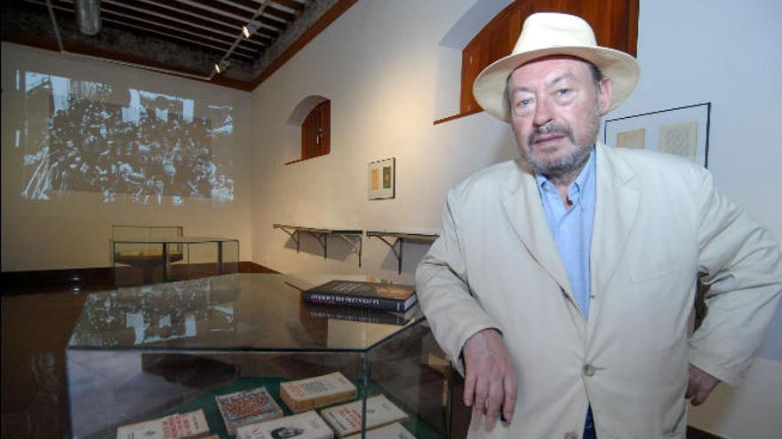 Gregorio Morán en la Fundación Negrín.