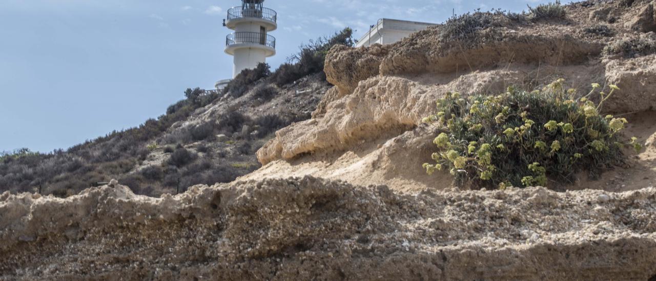 El faro del Cabo de la Huerta acogerá un restaurante si no hay marcha atrás