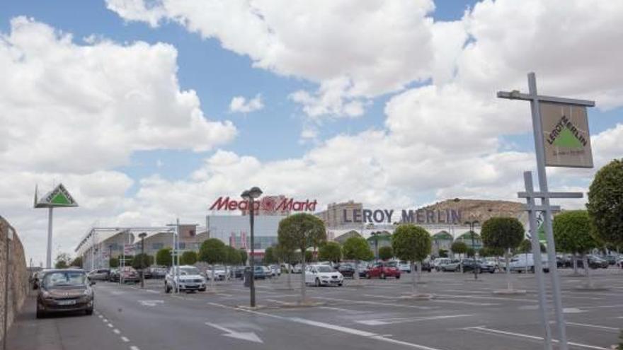 Vista general del centro comercial Vistahermosa.