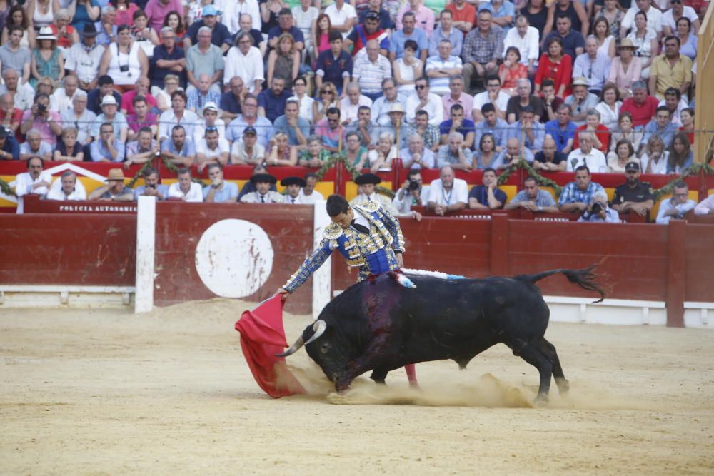 José Tomás y Manzanares salen por la puerta grande