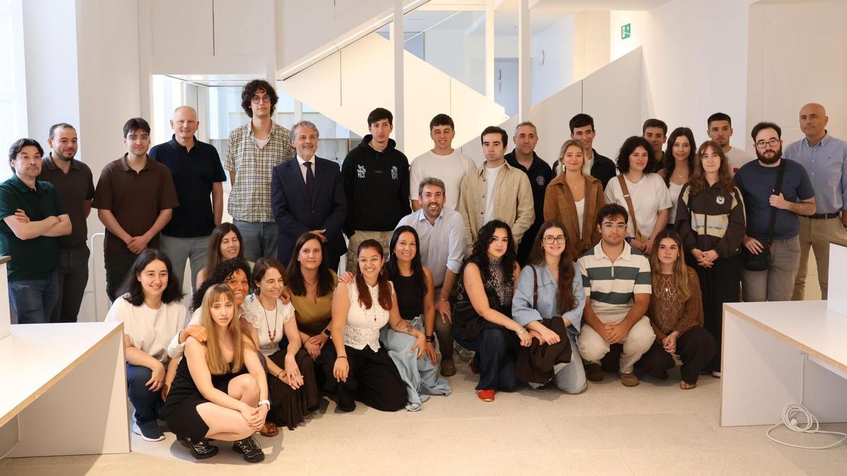 Visita del Grado de IA a la Aesia en A Coruña