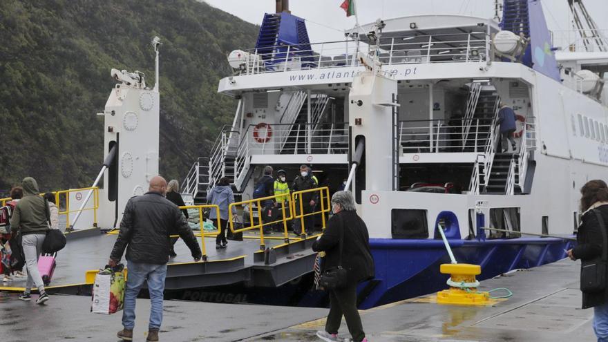 Las autoridades de Azores preparan a la población por el enjambre sísmico