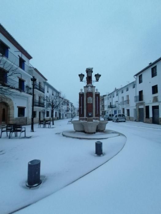 La nieve llega a Aras de los Olmos