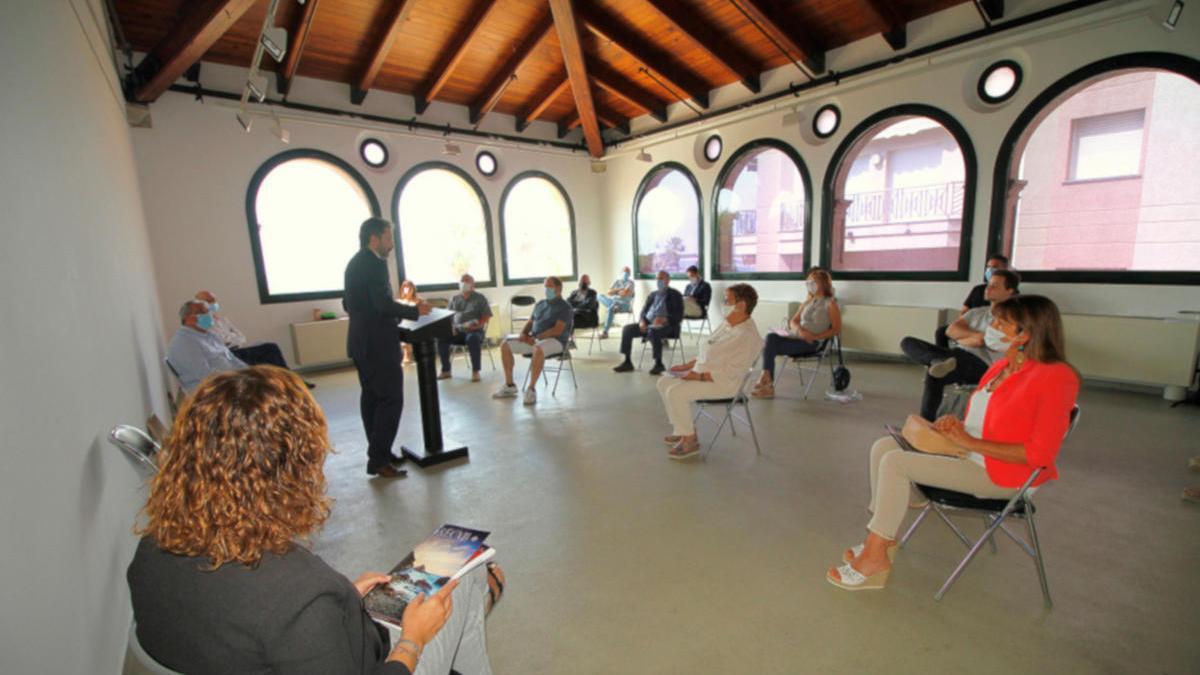 L&#039;acte que s&#039;ha fet aquest divendres 19 de juny de 2020 a la Casa Saladrigas de Blanes en commemoració dels 100 anys dels Recvll.