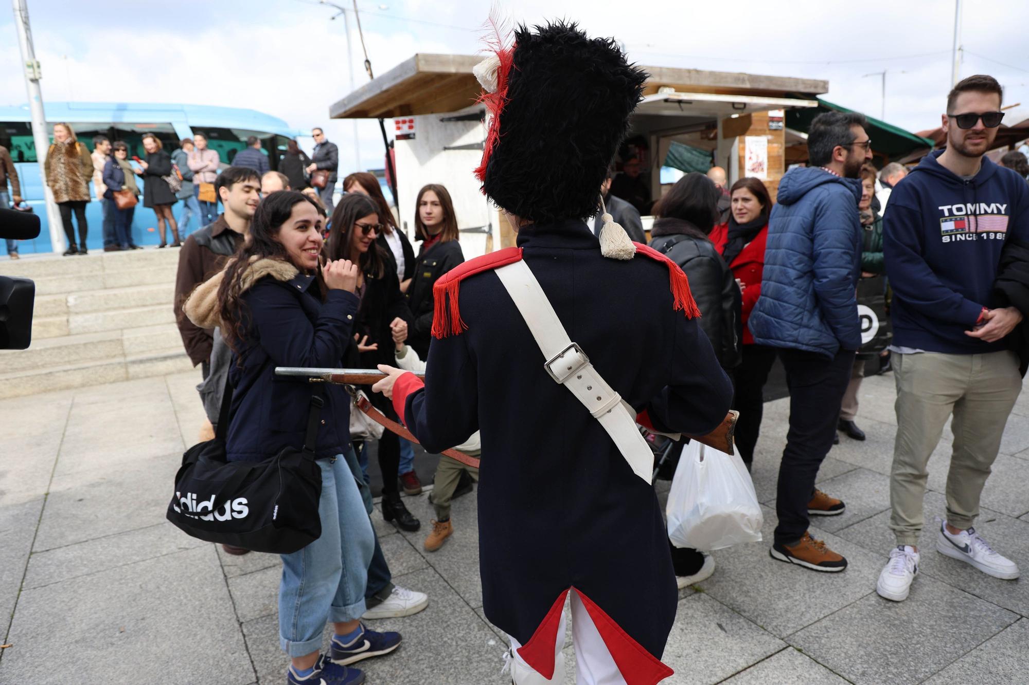 Día dos de la invasión francesa: las tropas de Napoleón no frustran la fiesta a los vigueses