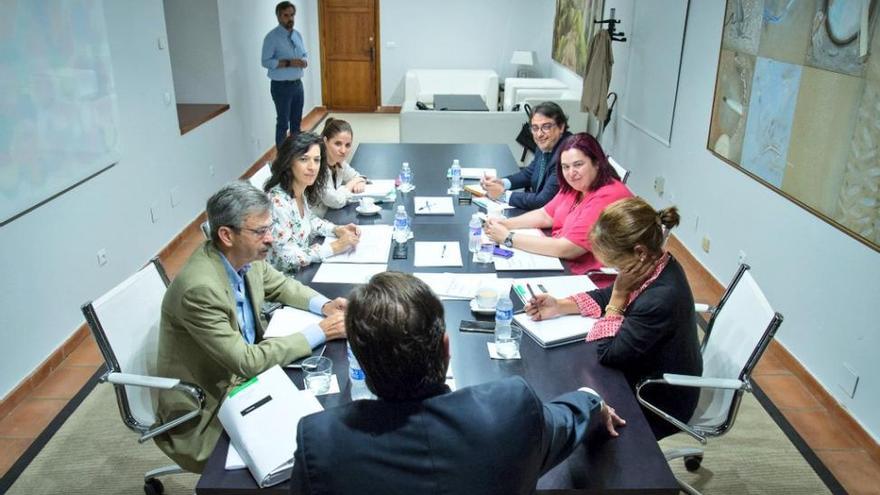 La Junta da luz verde a la flexibilidad de la jornada laboral de los empleados públicos