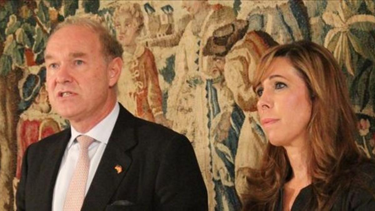Alicia Sánchez-Camacho, con el empresario Albert Peters, tras reunirse con empresarios que cuestionan el proceso soberanista