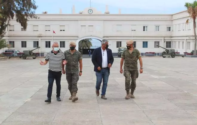 El Ayuntamiento negocia el traslado del cuartel militar fuera de la ciudad