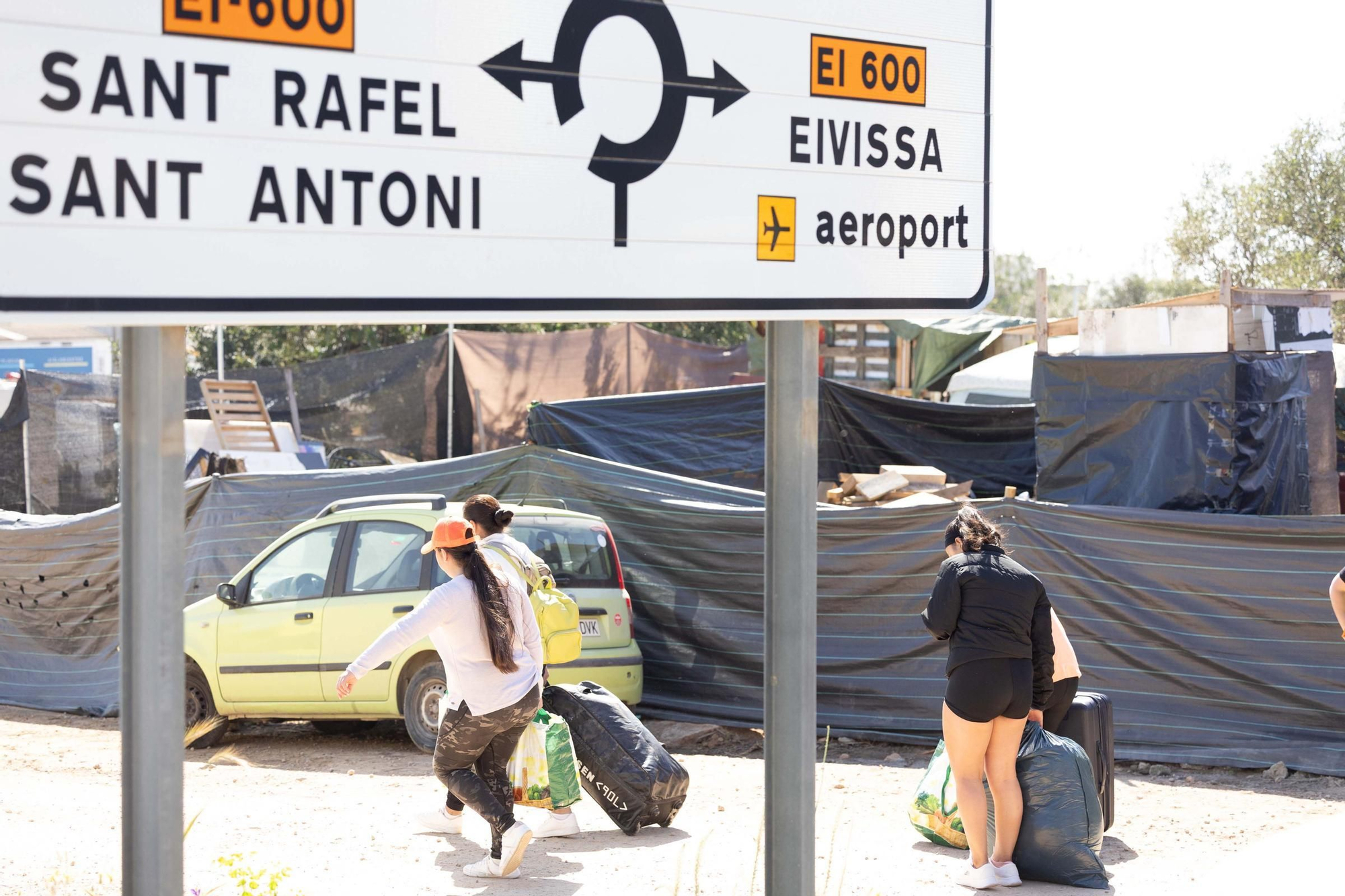 Todas las imágenes del desalojo de Can Rova 2