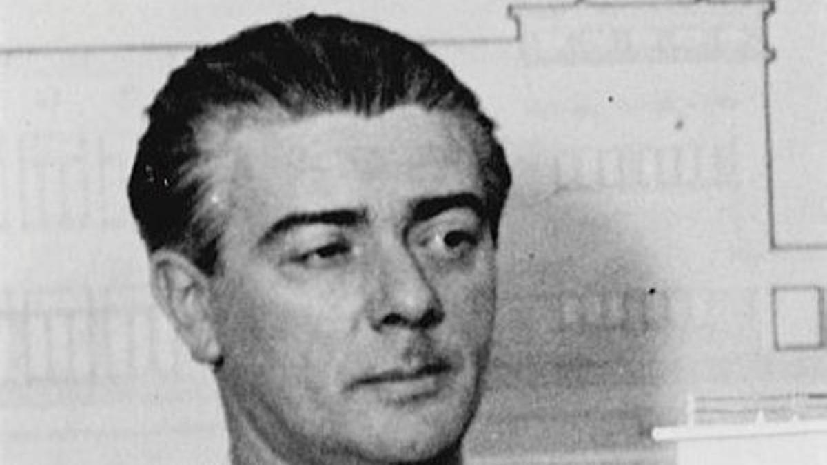 Retrato del arquitecto municipal de L'Hospitalet Ramon Puig i Gairalt.