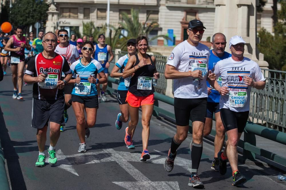 Hassanne Ahouchar gana el 44 maratón de Elche