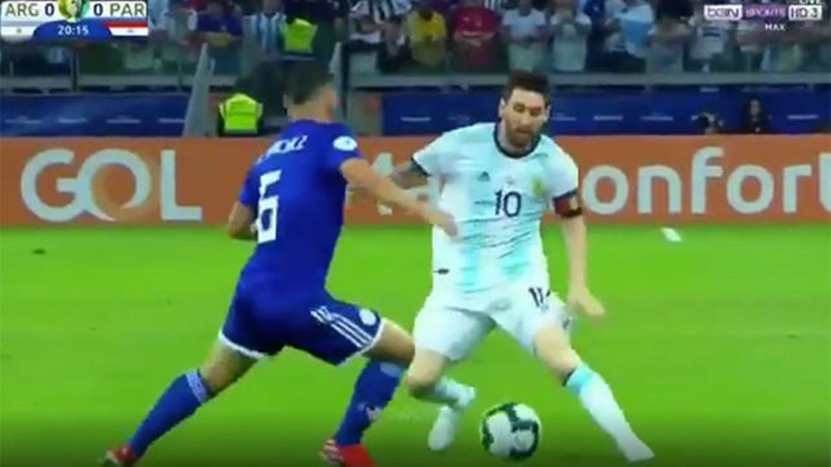 Poesia en movimiento: El espectacular regate con la mirada de Leo Messi ante Paraguay