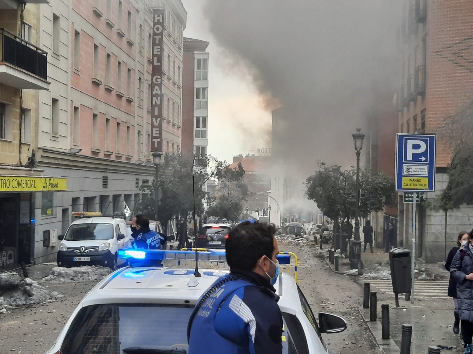 Al menos tres muertos en una fuerte explosión en un edificio del centro de Madrid