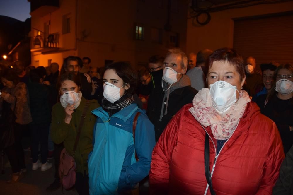 Concentració a Cercs contra la incineradora