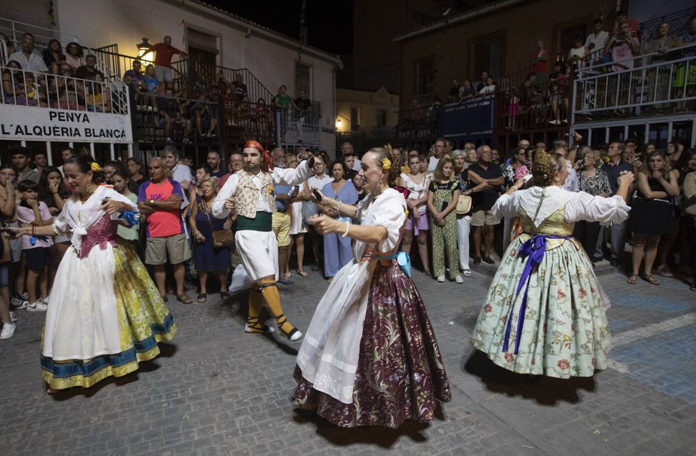Dansà en las fiestas patronales de Canet d'En Berenguer.