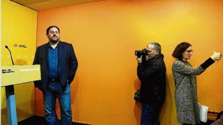 El president d&#039;ERC, Oriol Junqueras, abans de la seva compareixença.