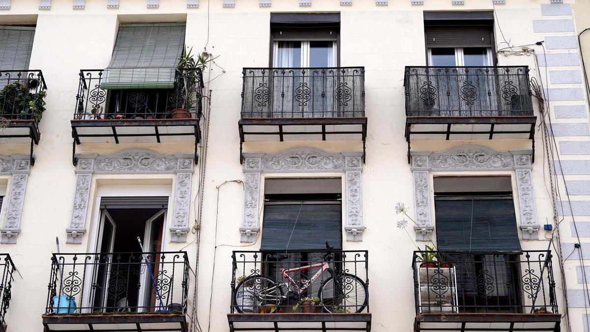 Propietaris i inquilins xoquen per la llei catalana