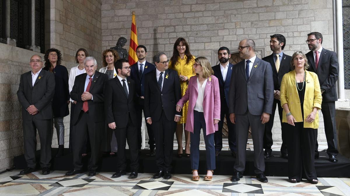 fcasals43585024 politica toma de posesi n del nou govern al palau de la gene180602133602 fcasals43585024 politica toma de posesi n del nou govern al palau de la gene180602133602