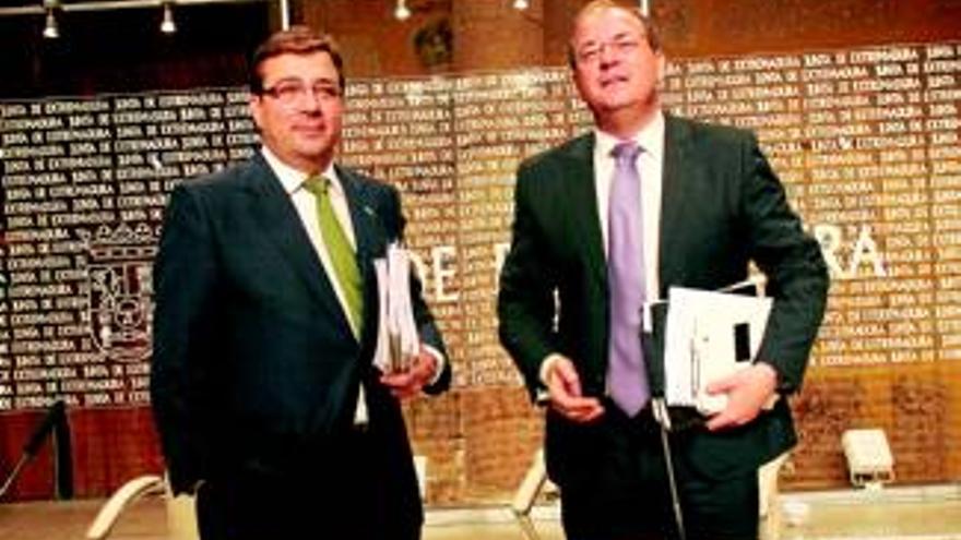 La Junta admite que el nombre &#039;Gobierno de Extremadura&#039; no tiene validez jurídica