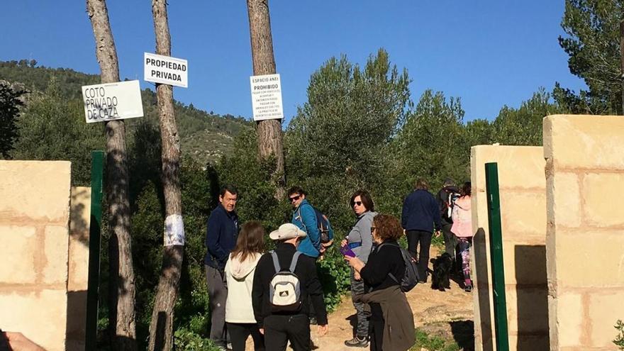 Protestwanderung für Öffnung von Wanderwegen nach Puigpunyent