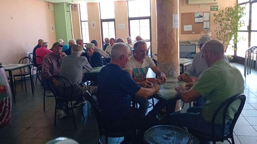 &quot;El cierre del bar es lo que nos faltaba&quot;: El Pego busca emprendedor para mantener abierto un &quot;servicio básico&quot;