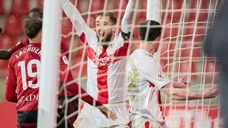 Resumen, goles y highlights del Mirandés 0 - 3 Huesca de la jornada 28 de LaLiga Hypermotion