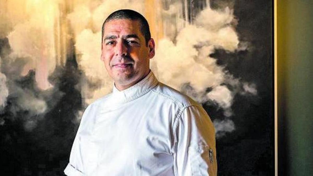 El chef israelí Yossi Shitrit presenta el ‘pop up’ restaurante ‘Hiba Pop-up HiIbiza’. | GYPSY WESTWOOD PHOTOGRAPHY