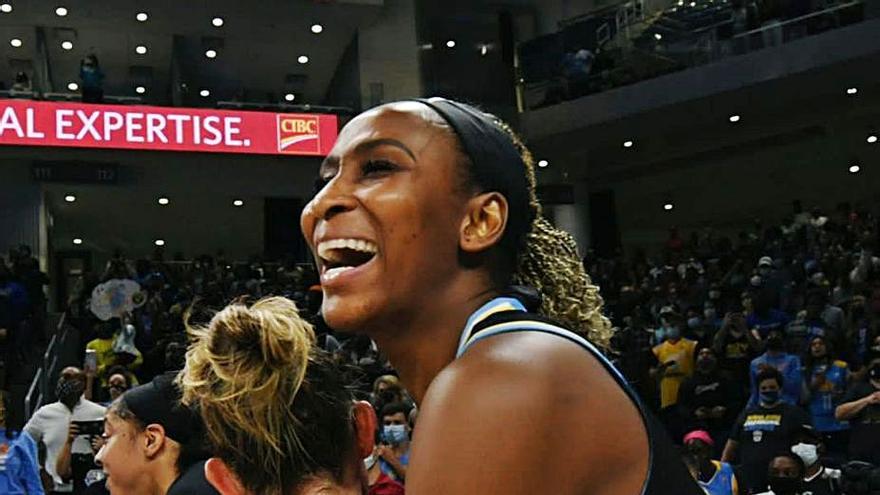 Astou Ndour peleará por ganar el título de la WNBA
