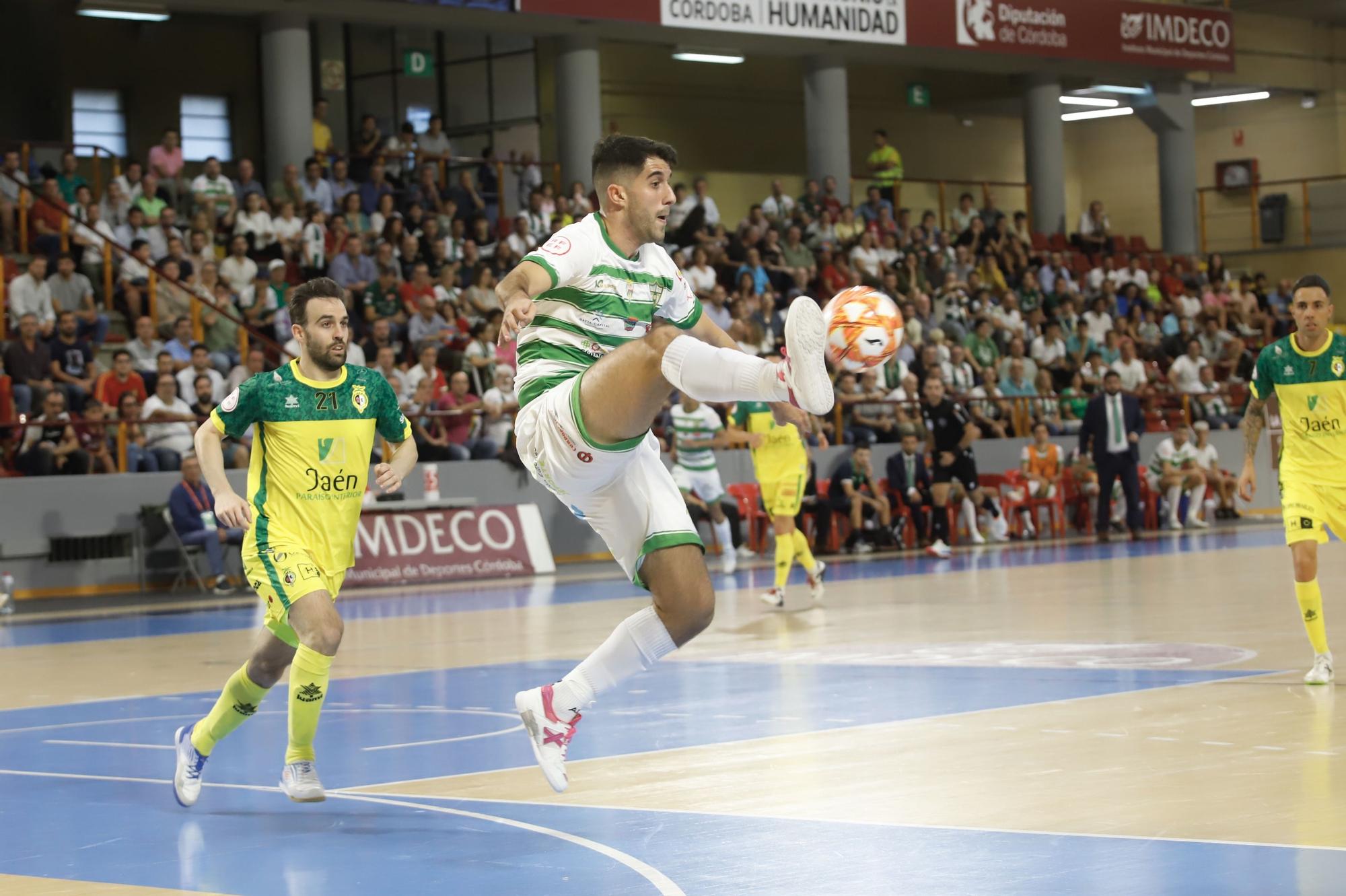 Las imágenes del Córdoba Futsal - Jaén Paraíso en Vista Alegre