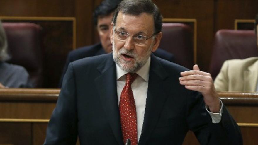 Rajoy a Sánchez: "Tiene que escribir y leer más"