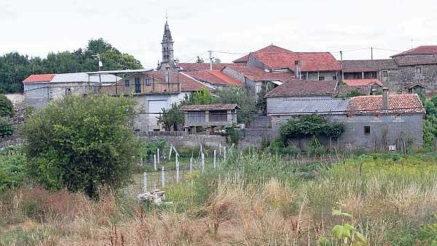 Viviendas en la zona rural del Concello que deben realizar la inspección técnica.  // Iñaki Osorio