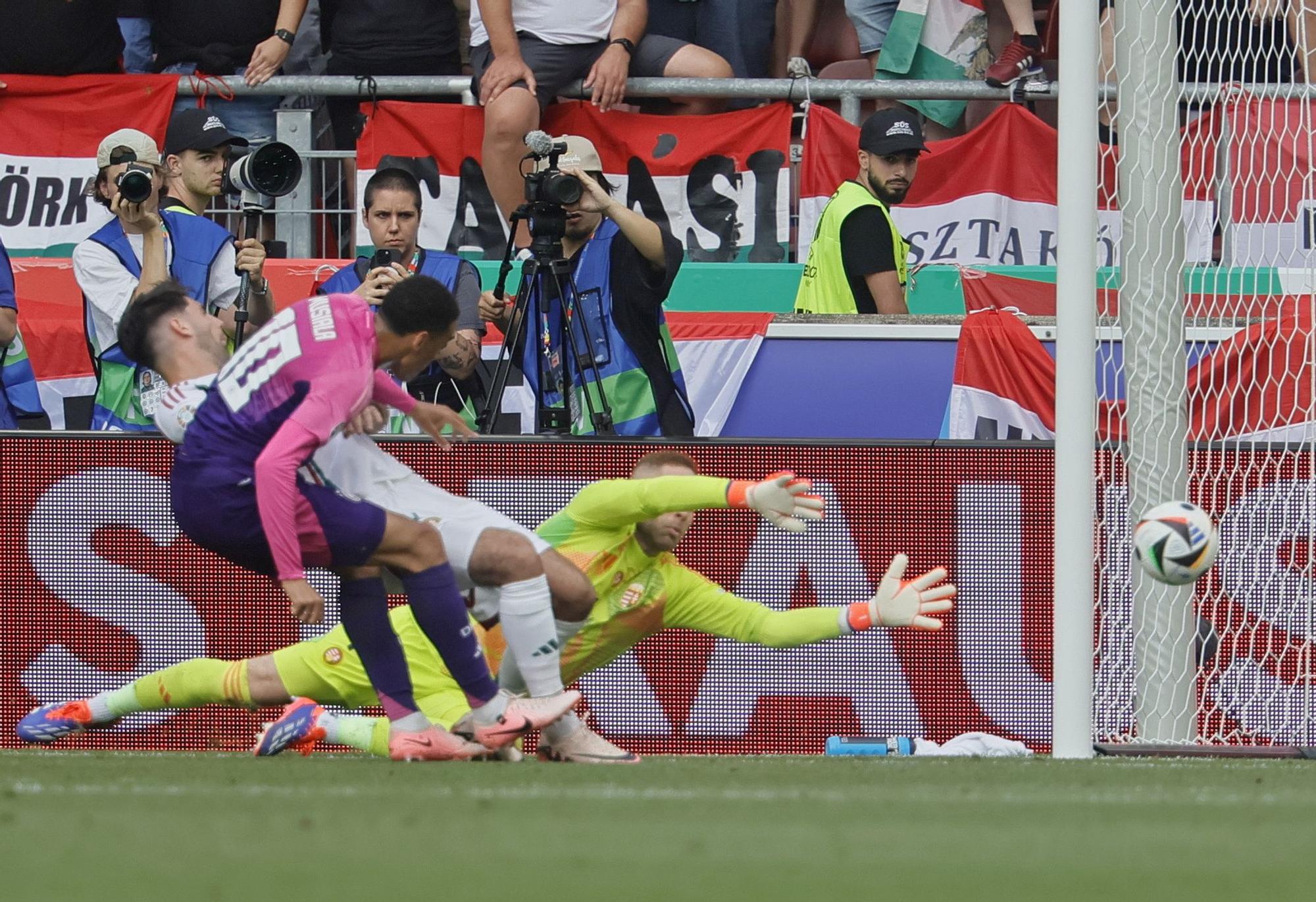 1-0. Alemania llega al descanso con ventaja con un gol de Musiala