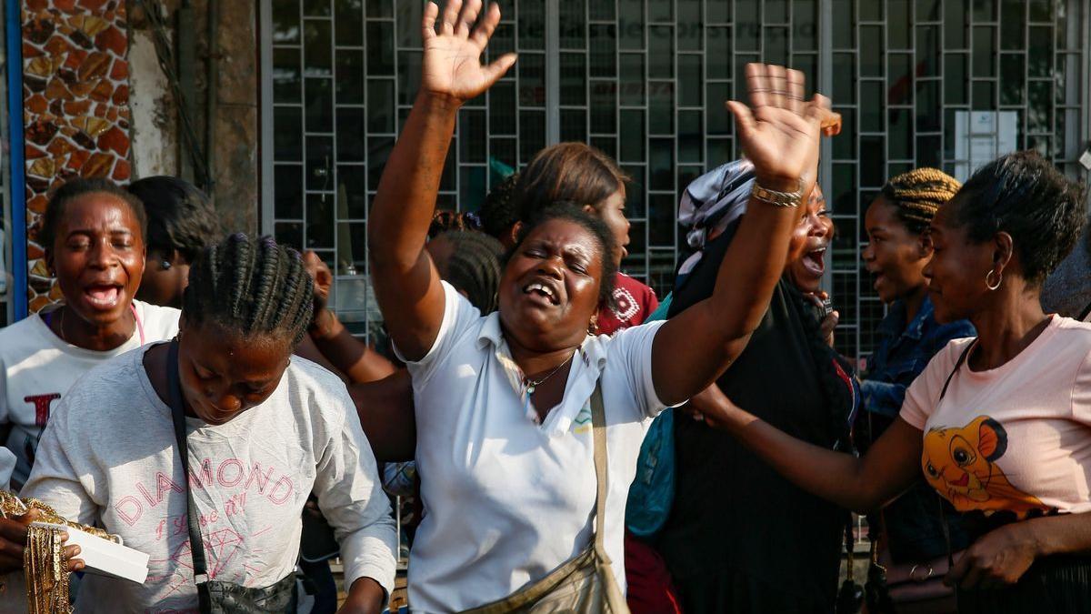 Los hijos del expresidente de Angola piden al juez que investigue a su exmujer.