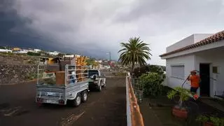 Erupción del volcán en La Palma: Díaz promete un mecanismo de protección laboral para los damnificados