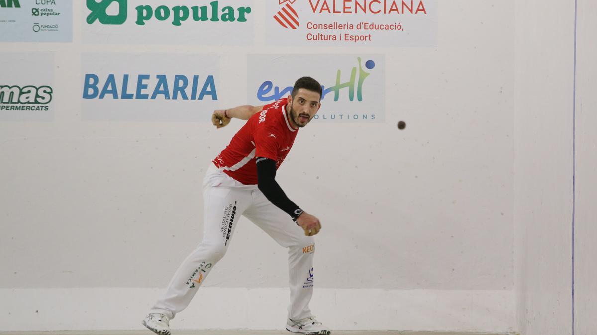 José Salvador va aconseguir la victòria i el lideratge del grup per la seua consistència més gran en els tres últims jocs del duel.