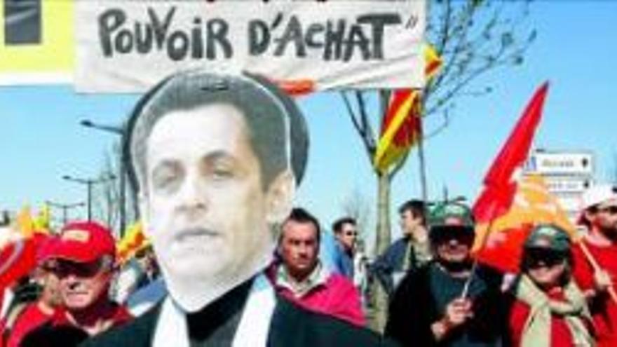 Sarkozy encaja la mayor protesta en la calle desde su llegada al Elíseo