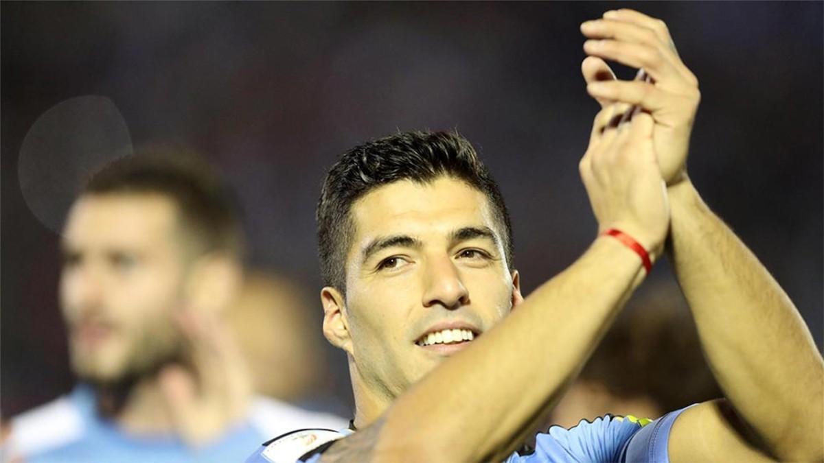 Suárez celebra la clasificación de Uruguay