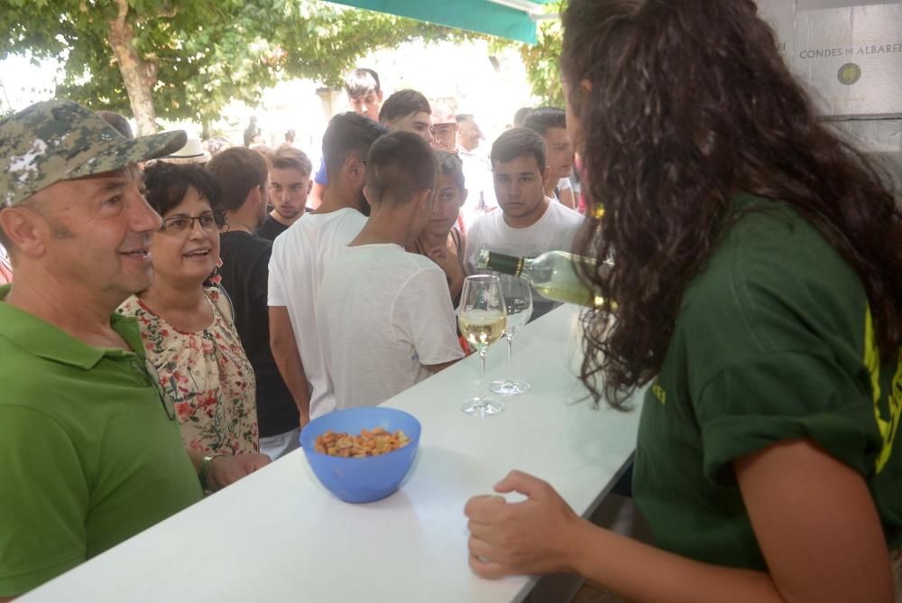 Herdeiros da Crus pondrá el broche de oro a una jornada de hermanamiento vinícola y entrega de premios a las mejores camisetas del Albariño.