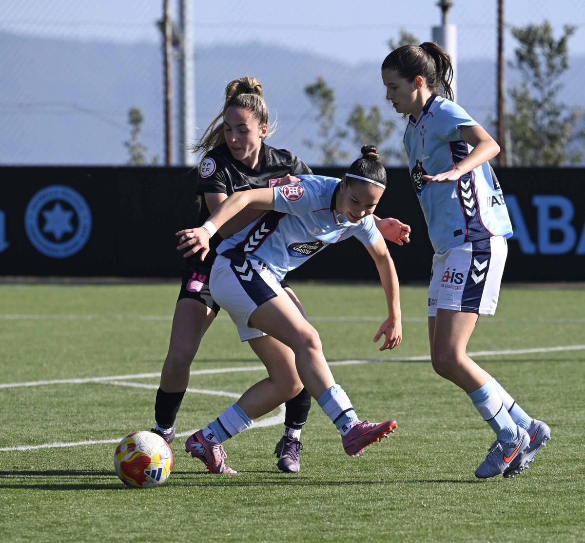 Partido disputado en la ciudad deportiva de A Madroa correspondiente a la 19ª jornada de la Segunda Federación Femenina