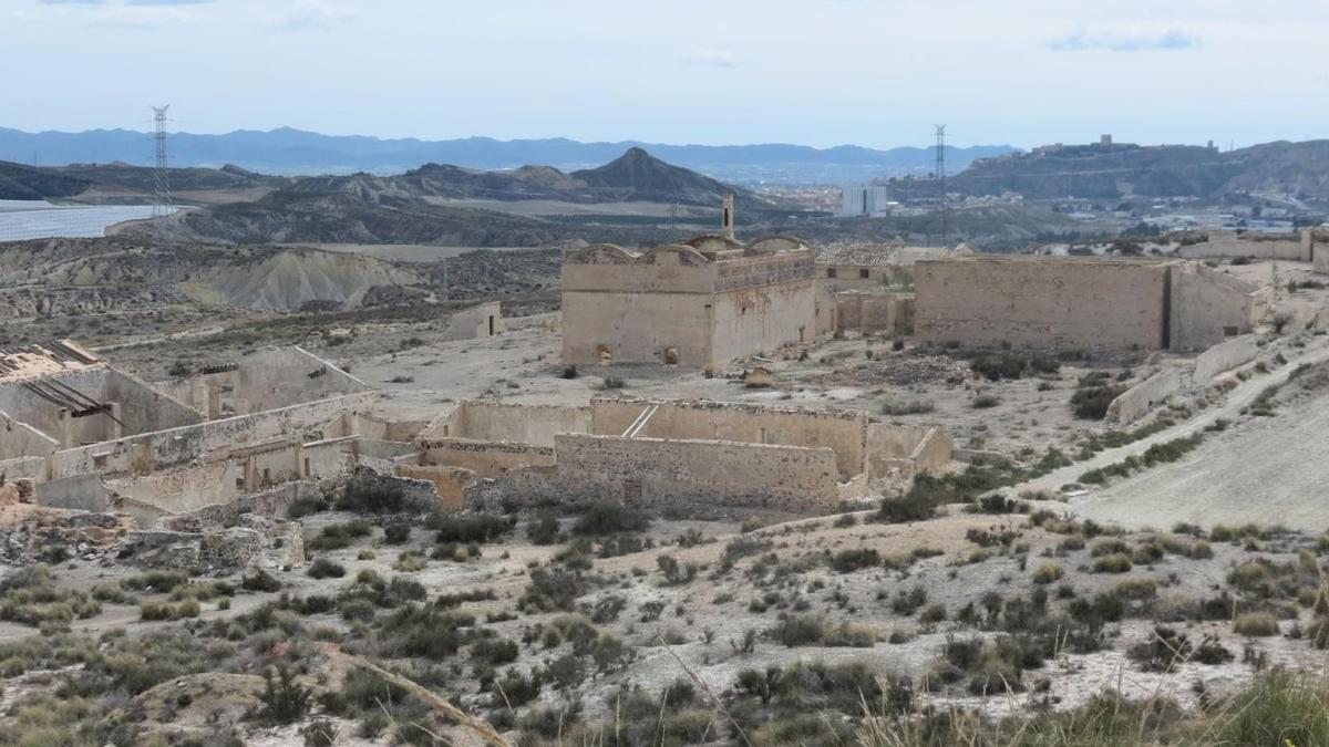 Una de las infraestructuras mineras de la Sierra de Serrata que se quieren poner en valor.