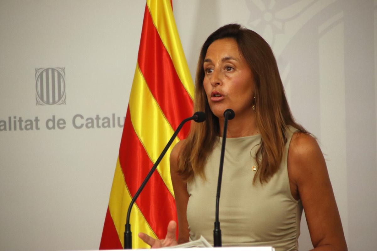 La consellera dEducació i FP, Esther Niubó, en rueda de prensa.