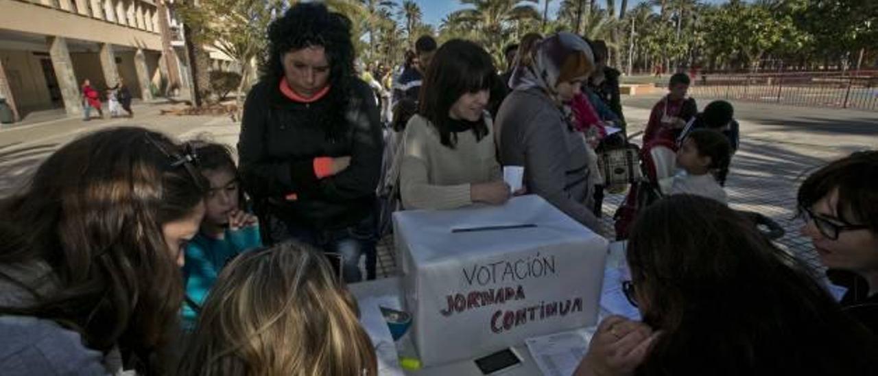 Educación da más facilidades para implantar la jornada continua en los colegios