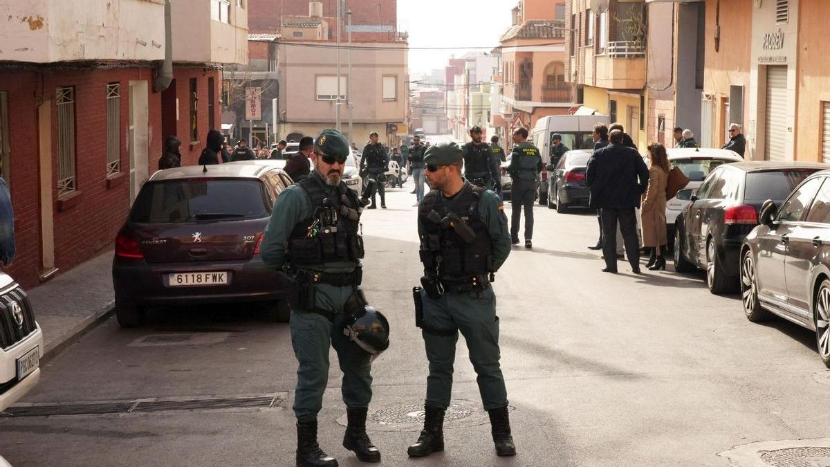 Importante despliegue policial en Carbonaire el día de la reconstrucción de los hechos.