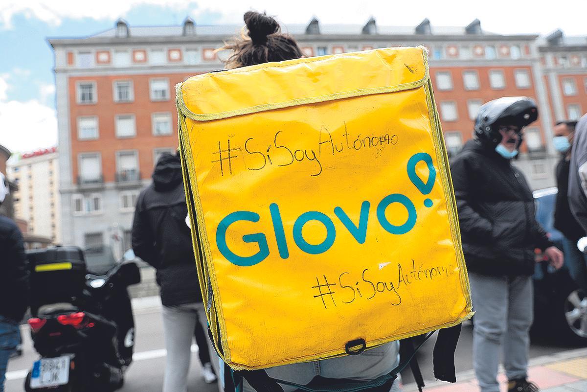Mochila de Glovo durante una protesta por sus derechos Mochila de Glovo durante una protesta por sus derechos