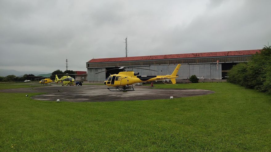 Helicóptero en La Morgal.
