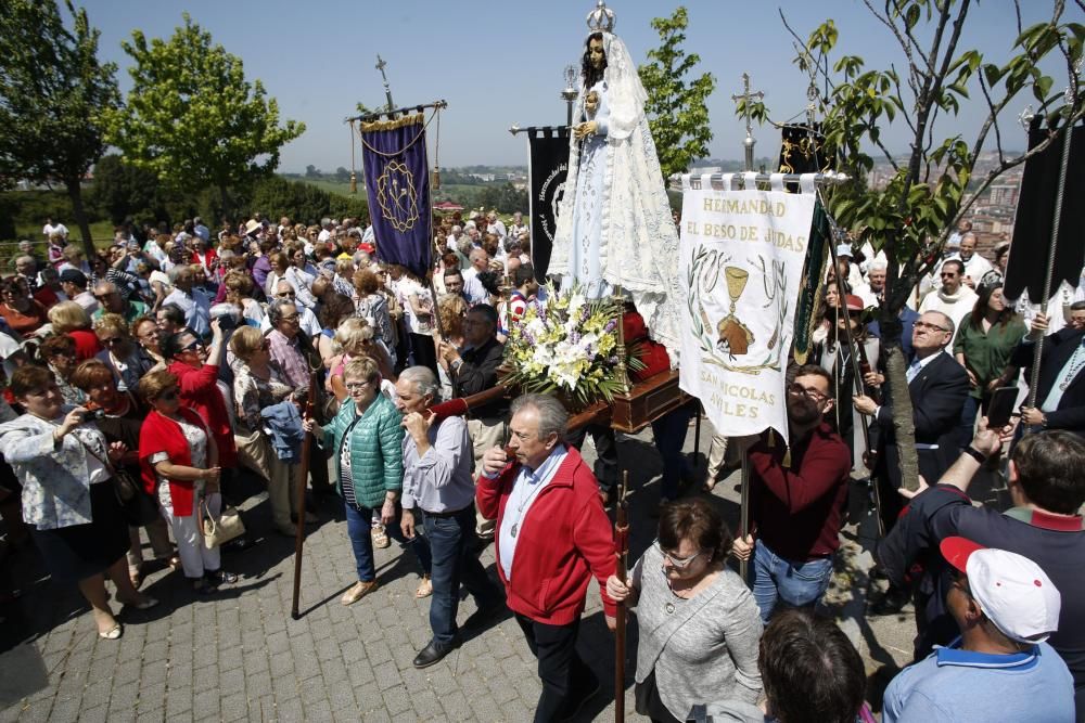 Fiestas del Puchero en Villalegre y rito del beso en la Ermita de la Luz.