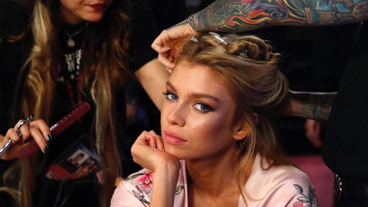 Victoria's Secret Fashion Show 2017: Stella Maxwell