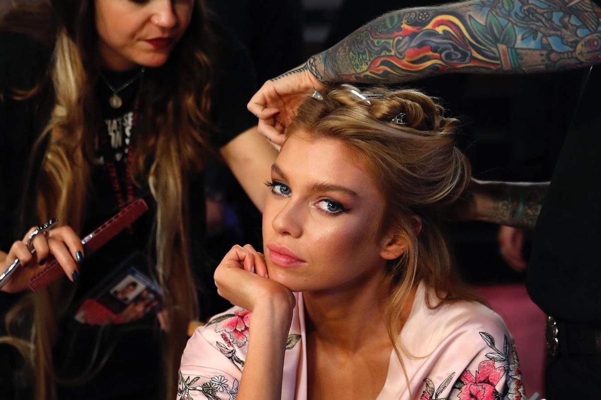 Victoria's Secret Fashion Show 2017: Stella Maxwell