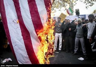 Iraníes protestan contra los EEUU y rechazan las sanciones al sector petrolero