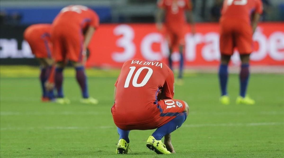 ecarrasco40496106 chile players react after brazil score against them during a171011195726